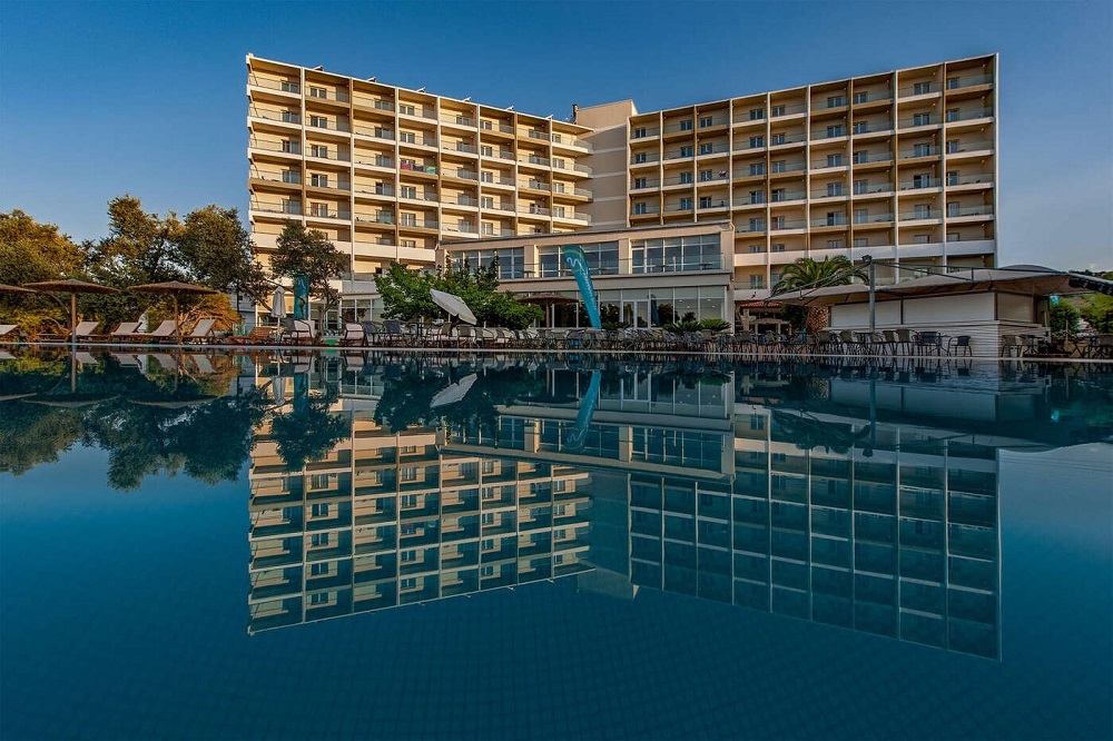 4* Evia Riviera Resort - Αμάρυνθος, Εύβοια ✦ 2 Ημέρες