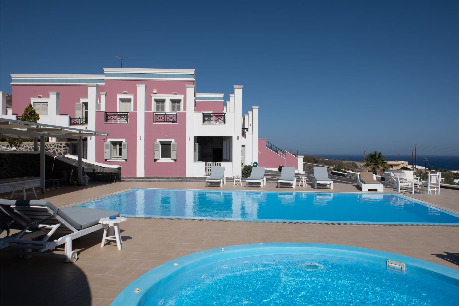 Rose Suites - Βούρβουλος, Σαντορίνη ✦ 2 Ημέρες (1 Διανυκτέρευση)