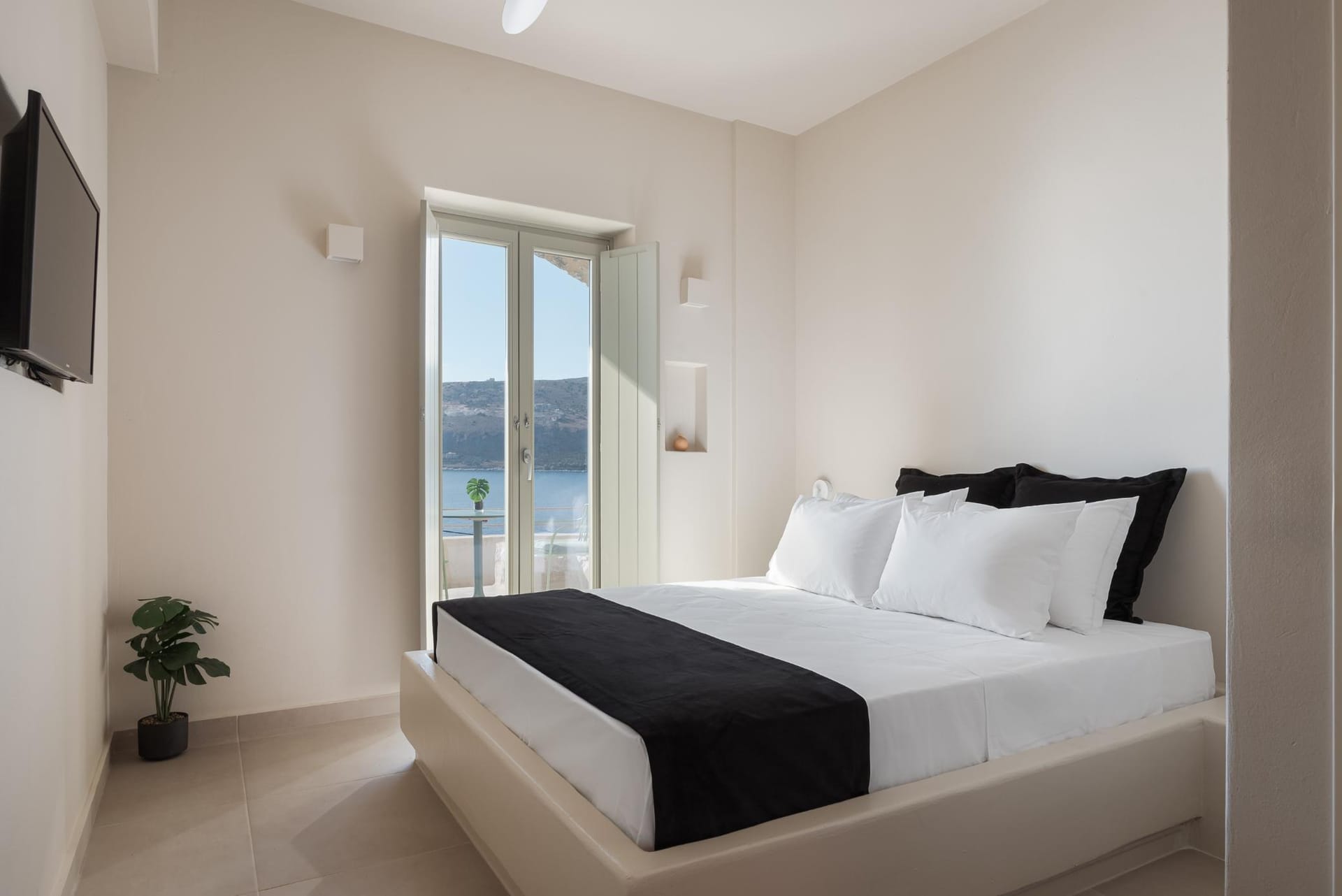 Yerma Suites - Λιμένι, Μάνη ✦ 3 Ημέρες (2 Διανυκτερεύσεις)